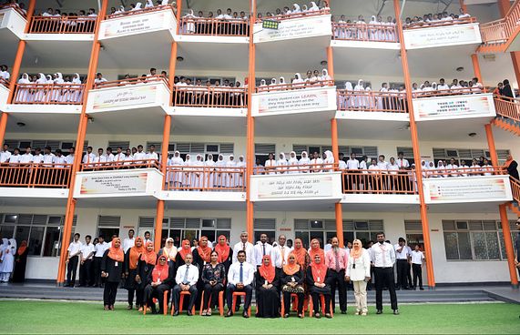 އިމާދުއްދީން ސްކޫލުގެ ވެރިން ވަކިކޮށްފި