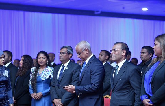 ދެ ބާރުގެ ވެރިން ދިރިއުޅުއްވާނެ ތަނެއްދޭން ފާސްކޮށްފި