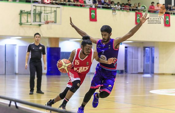 ބާސްކެޓްބޯޅަ: ކިންގްސް އާއި ކުއީންސް ފައިނަލަށް