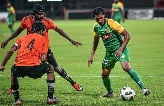 އެފްއޭ ޗެރިޓީ ޝީލްޑް މެޗުގައި މާޒިޔާ އާއި އީގަލްސް