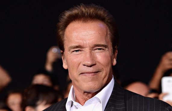 އާނޯލްޑް މިލިއަން ޑޮލަރު ހަދިޔާކޮށްފި