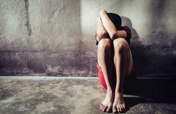 އަނިޔާ ލިބޭ ކުދިން އިތުރު އަނިޔާއަށް ހުށަހަޅަނީ!