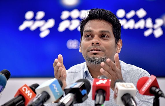 ދަނޑުތައް ހައްދާ، އަޅުގަނޑުމެން ގަންނާނަން: އަމްރު