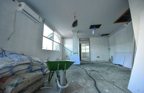 ހުޅުމާލޭ މެޑިކަލް ފެސިލިޓީގެ މަސައްކަތަށް މަޑުޖެހުމެއް