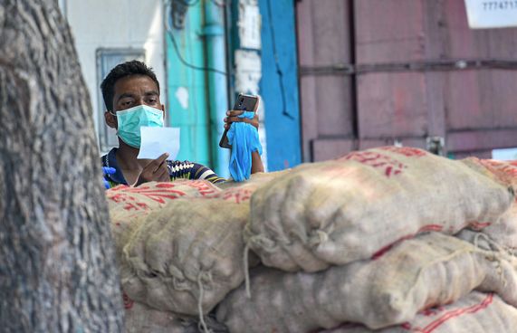 ބޮޑު ތިން އިމްޕޯޓަރުން ކަރަންޓީނުގައި!