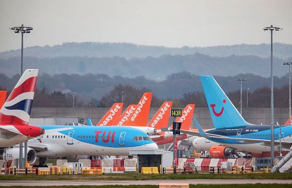 ޔޫކޭއިން ރާއްޖެ އަންނަން ހެއްދި ގިނަ ބުކިން ކެންސަލް!