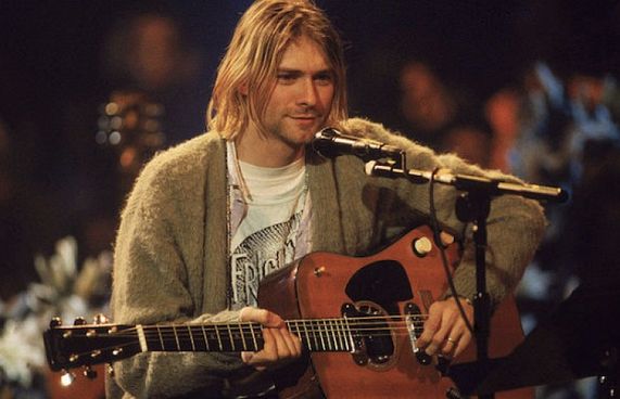 ކާޓް ކޯބެއިންގެ ގިޓަ އަށް 6 މިލިއަން ޑޮލަރު