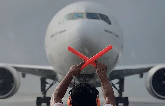 ހަނގުރާމައާ ހެދި ޓިކެޓްތަކުގެ އަގު މައްޗަށް