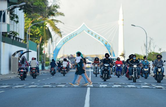ކުޑަކުދިން އަލުން އާއިލާއާ ހަވާލުކުރުމަށް ކޮމިޓީއެއް