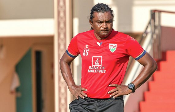 ސާފް ޗެމްޕިއަންޝިޕުގައި ގައުމީ ޓީމުގެ ކޯޗަކަށް ސުޒޭން