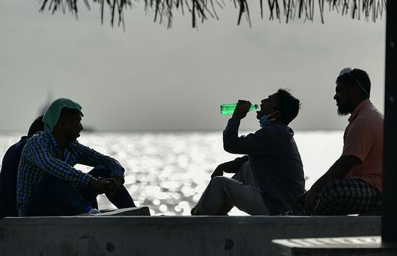 ޒުވާނުންގެ ކުއްލި މަރުތަކާއެކު ޑޮކްޓަރުންގެ ކަންބޮޑުވުން