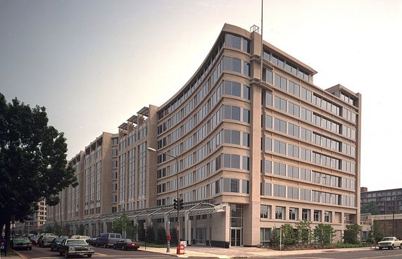 ނާސާ ހެޑްކުއާޓަރުގެ ނަން ކަޅު ނަސްލުގެ އަންހެނަކަށް