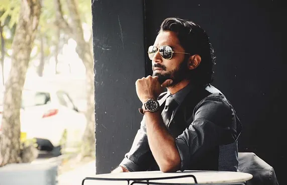 އައި ފިލްމްސް ވެސް ޖުމަލްއާ ދުރަށް