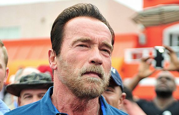 މީހަކަށް ހެދީ އެމެރިކާ، ހަނދާނެއް ނުނެތޭނެ: އާނޯލްޑް