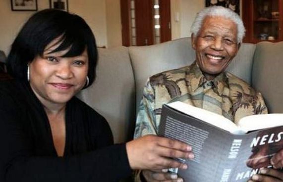 މަންޑޭލާގެ މައްސަލާގައި ޓްރަމްޕް ދެކެ ރުޅިއަތުވެއްޖެ