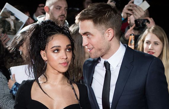 ރޮބަޓް ޕެޓިންސަން އެންގޭޖްވީ؟