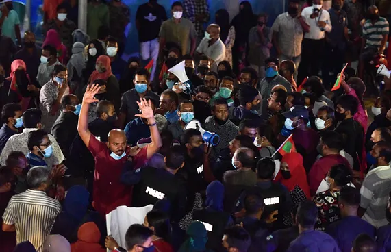 ހާލަތު ގޯސްވާތީ ޕީޕީއެމުން މުޒަހަރާ ނުފަށަން ނިންމައިފި