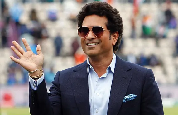 ސަޗިންގެ ފުރަތަމަ ކާރު ހޯދަން އާންމުންގެ އެހީއަށް