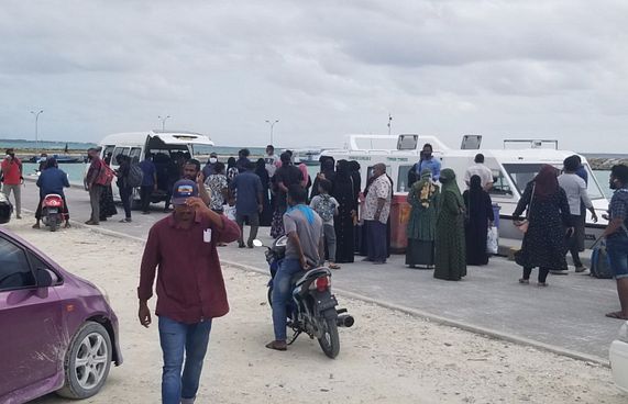 ގަން ހޮސްޕިޓަލަށް ދެއްކި މީހުން 60،000 އިތުރު