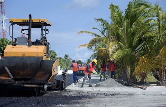 ޕްރޮޖެކްޓްތައް ލަސްވުމުން ދެ ކުންފުންޏެއް ސަސްޕެންޑް!
