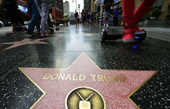 ޓްރަމްޕްގެ "ވޯކް އޮފް ފޭމް" އަށް ތިން ވަނަ ގެއްލުން