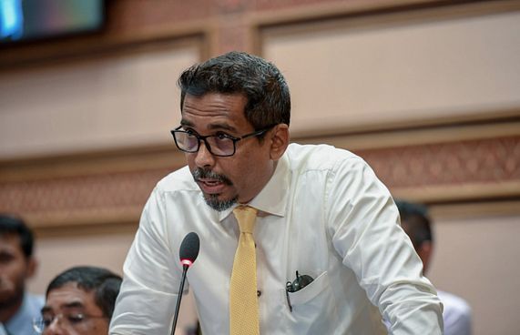 އަލީ އާޒިމަކީ އިހުލާސްތެރި ބޭފުޅެއް ނޫން: އިކްރާމް