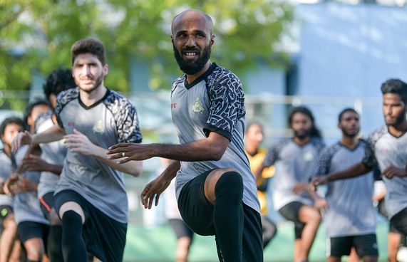 ގައުމީ ޓީމުގެ ކުރީގެ ޑިފެންޑަރު ގެއްލިގެން ހޯދަނީ