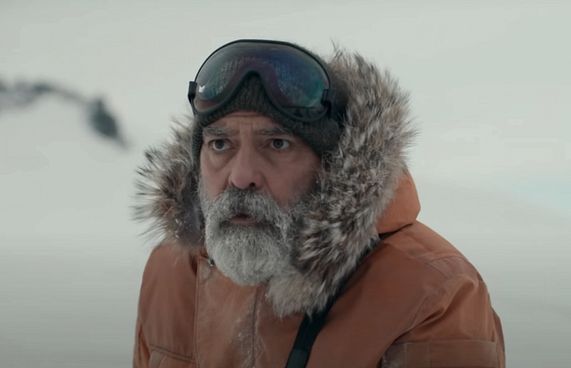 ކްލޫނީގެ "މިޑްނައިޓް ސްކައި" ވަރަށް ޝައުގުވެރި