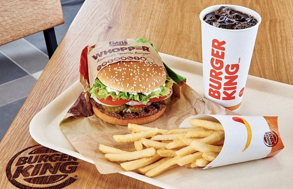 ބާގަ ކިންގުން އެދެނީ މެކްޑޮނަލްޑްސް އަށް އޯޑަރު ދޭން