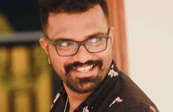 ވަޒީފާ ގެއްލިފައި ހުއްޓާ އިނާމަކަށް މިލިއަން ޑޮލަރު