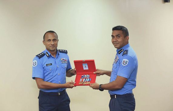 ފައިރޫޝްގެ ޚިދުމަތް ފާހަގަކުރުމުން ސީޕީ "ގޯސްވެއްޖެ"!