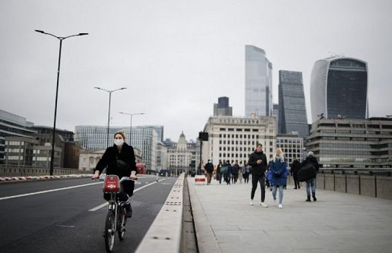 ޔޫކޭއަށް ދަތުރުކުރުމުގެ ކުރިން އިތުރު ހުއްދަ ނަގަންޖެހޭ