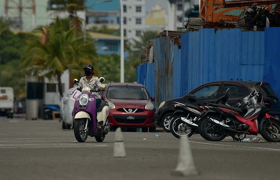 ޕާކު ކުރަންވީ ވެހިކަލް ދުއްވުމުގެ މުސްކުޅި ގަވައިދު