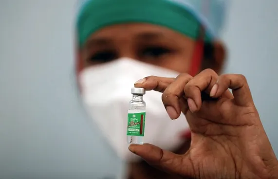 ކޮވިޑް ވެކްސިނުން ޔޫރަޕްގެ މިލިއަން މީހުން ސަލާމަތްވި