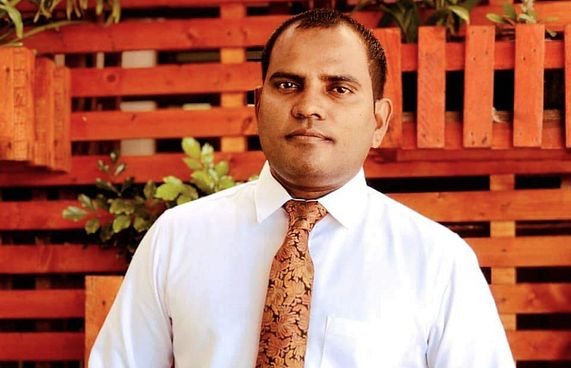 އިމާދުއްދީން ސްކޫލަށް އަހަރެއް ފަހުން ޕްރިންސިޕަލެއް