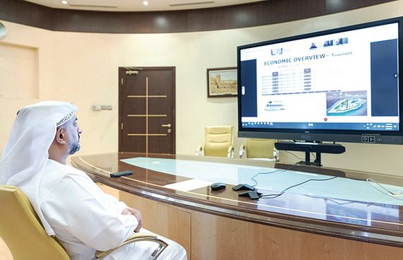 ޔޫއޭއީގެ އިންވެސްޓަރުންނާ އެކު މަޝްވަރާކޮށްފި