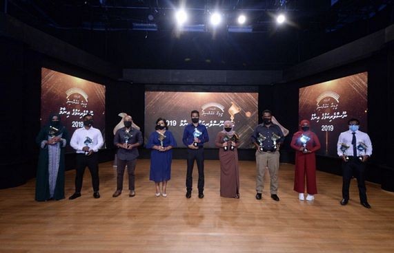 ނޫސްވެރިކަމުގެ އިނާމަށް ކުރިމަތިލާން ހުޅުވާލައިފި