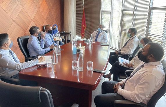 އައްޑޫގެ ޓޫރިޒަމްގެ ކަންބޮޑުންތައް ޓޫރިޒަމް މިނިސްޓަރަށް