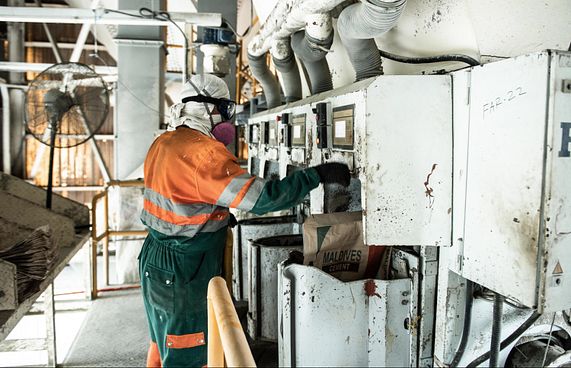 ރާއްޖެ އެތެރެކުރާ ސިމެންތި، ތެޔޮ، ތިމާވެއްޓާ ރައްޓެހި