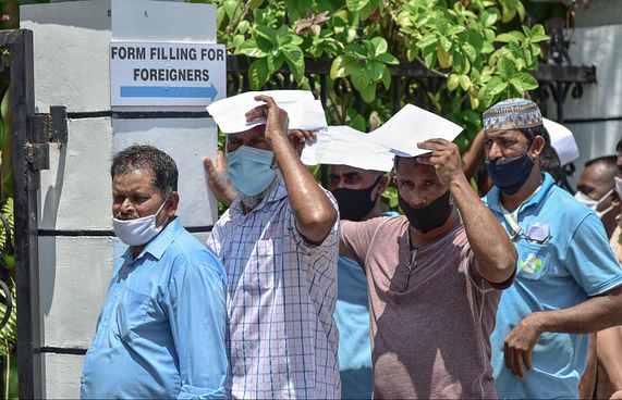 ރާއްޖޭން ބަންގްލާދޭޝްއާއި ނޭޕާލަށް ވެކްސިން ހަދިޔާކުރަނީ