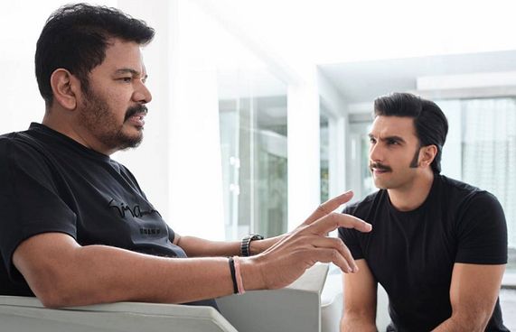 ރަންވީރާ އެކު ޝަންކަރް ހަދާ ފިލްމާ ދެކޮޅަށް ނުކުމެއްޖެ