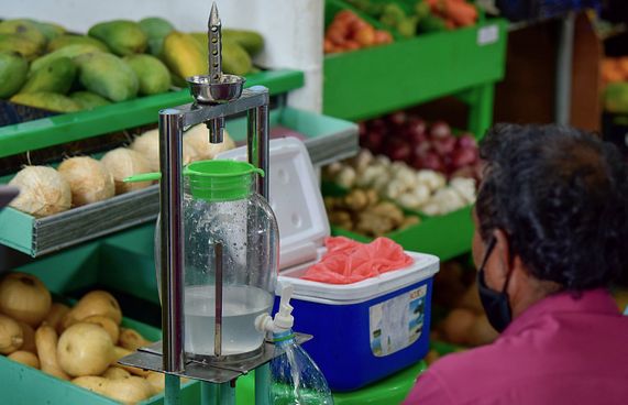 މާރުކޭޓުގައި އެންމެންގެ ސަމާލުކަން ކުރުނބާ މެޝިނަކަށް