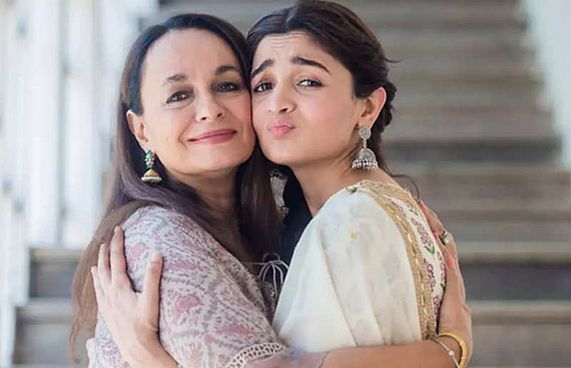 އާލިއާގެ މަންމަ ސޯނީ އެނގެނީ ކިހާ ވަރަކަށް؟