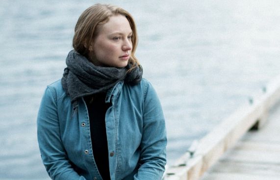 ކޭޓްގެ އަންހެން ދަރިފުޅު ވެސް ފިލްމު ކުޅެނީ