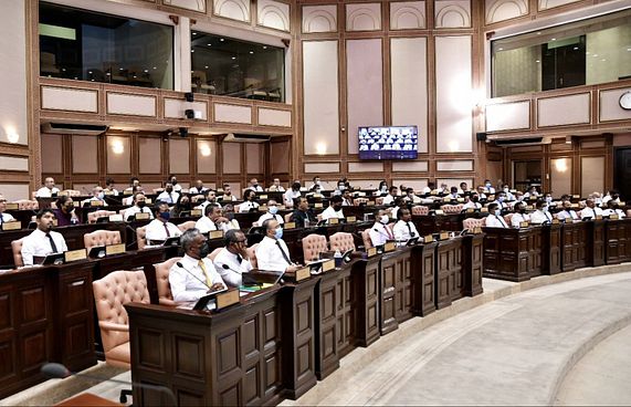 އަމިއްލައަށް މުސާރަ ކަނޑަނޭޅެ ގޮތް ހަދަން ގޮވާލައިފި