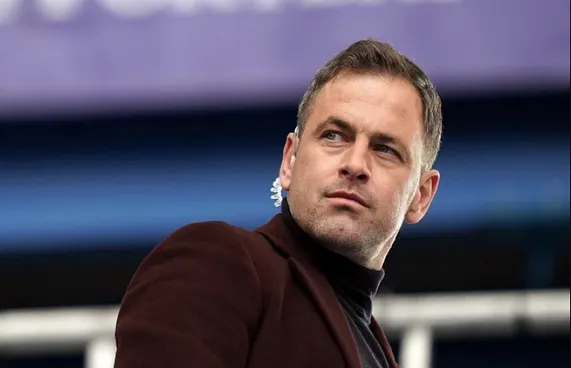 ޖޯ ކޯލްއަށް ޖޮބް އިންޓަވިއުގެ ފުރުސަތު ވެސް ނުދިން