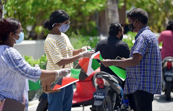 މި ޒުވާނުން ފަލަސްތީނުގެ 2،000 ދިދަ ބަހައިފި