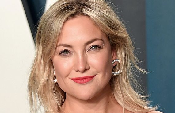 "ނައިވްސް އައުޓް 2" ގެ ކާސްޓަށް މި ފަހަރު ކޭޓް