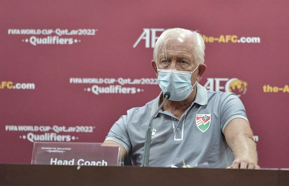 ގައުމީ ފުޓުބޯޅަ ޓީމުގެ ކޯޗުކަމުން ކޫޕްމަން ވަކިކޮށްފި