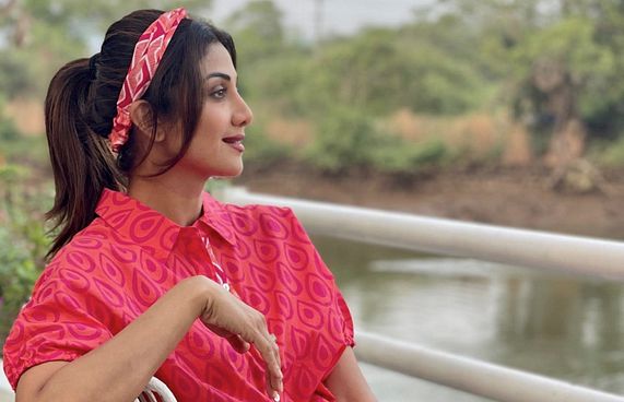 ބޮލީވުޑްގެ ޚަބަރުތައް ކުރުކޮށް